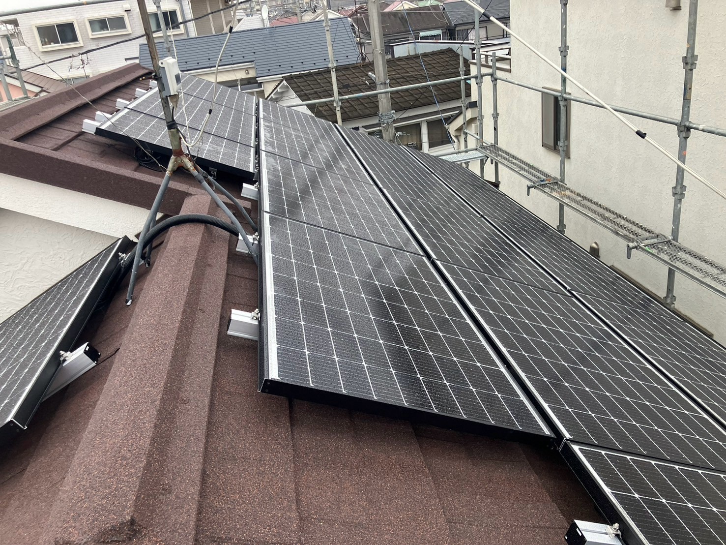 東京都立川市で太陽光発電システム+蓄電池システムの施工を行いました!